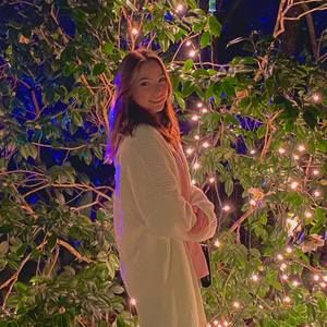 Meet your Posher, Addie